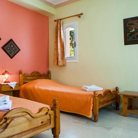 Tzivras Villa & Apartments Lassi  Habitación foto