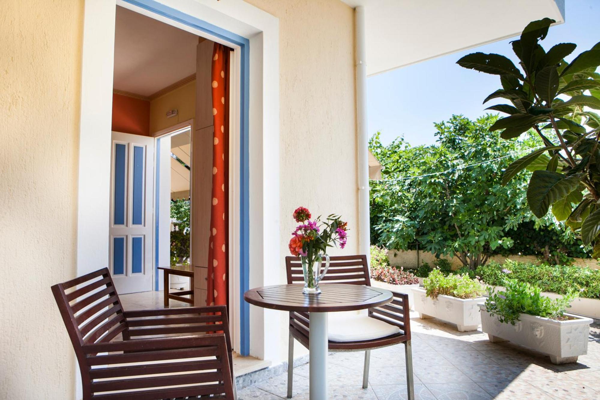 Tzivras Villa & Apartments Lassi  Habitación foto