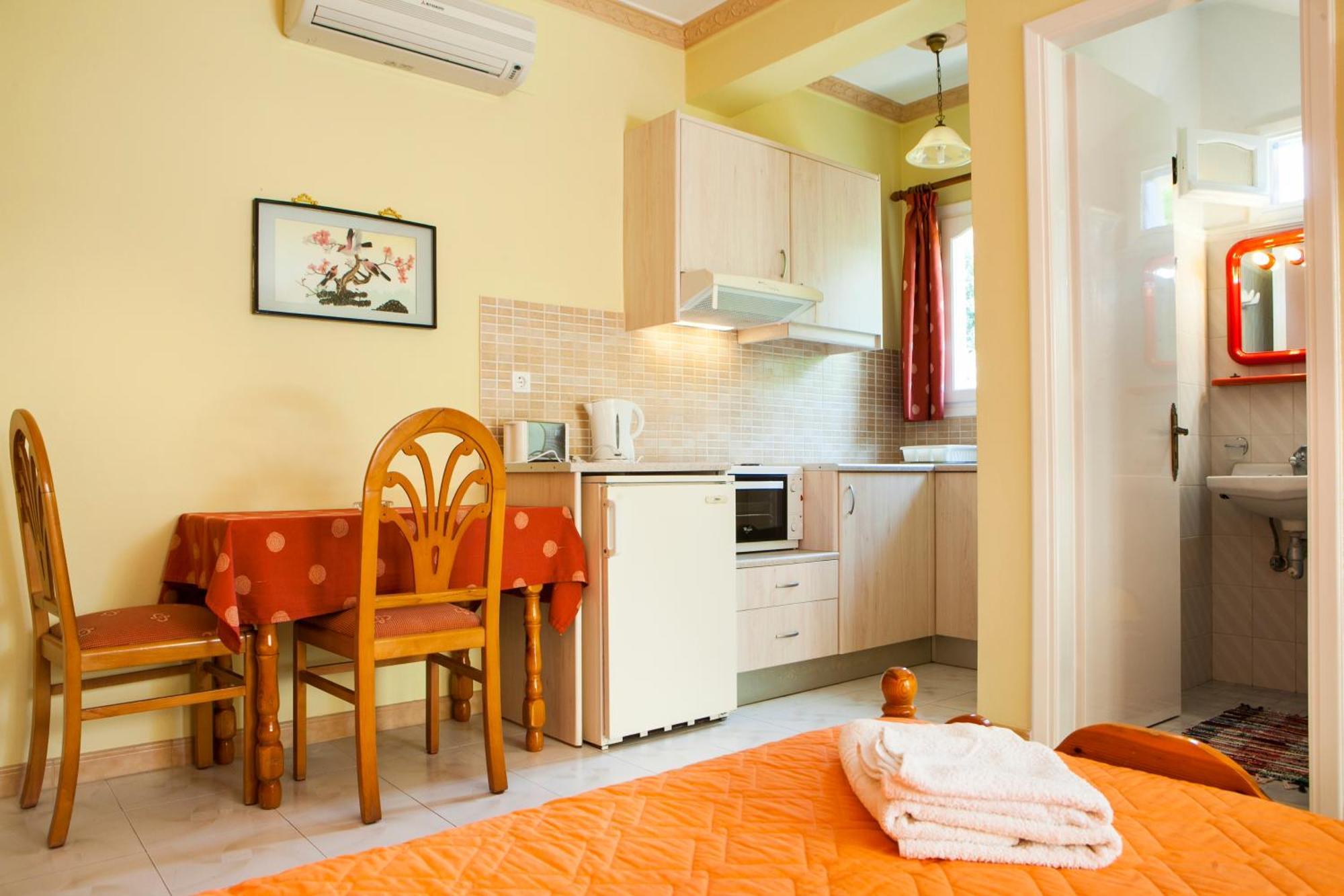 Tzivras Villa & Apartments Lassi  Habitación foto